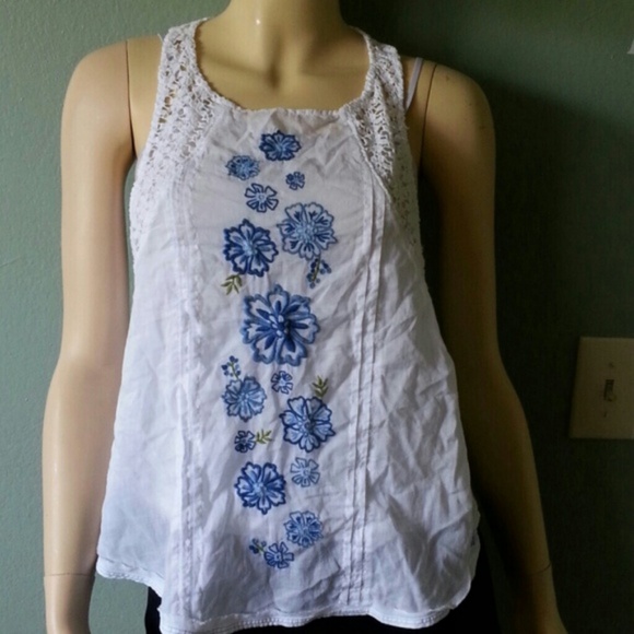 New- The ILANA Floral Top - Picture 4 of 4